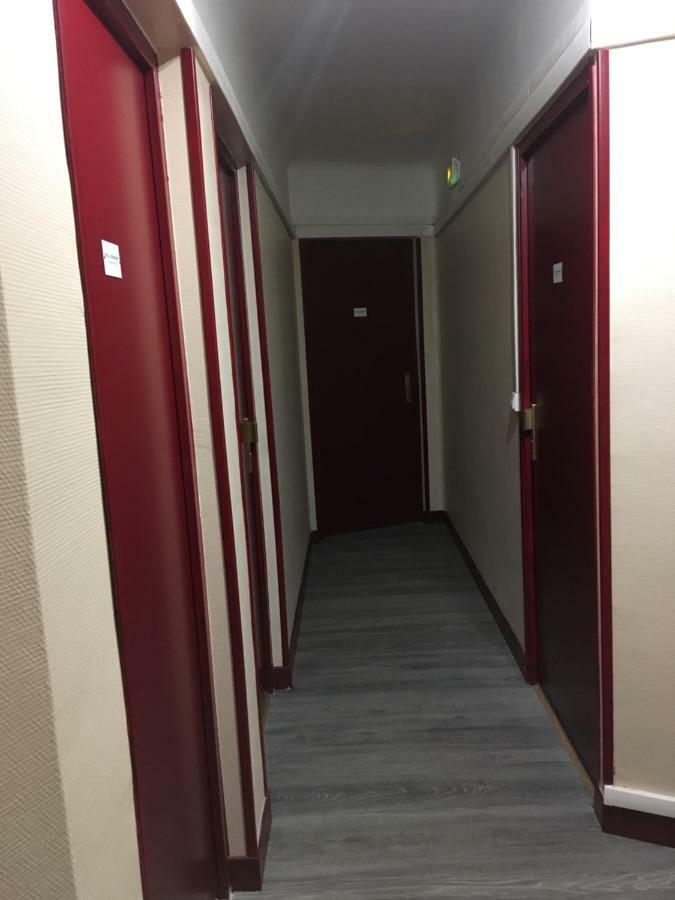 Hotel De Strasbourg Ольне-су-Буа Экстерьер фото